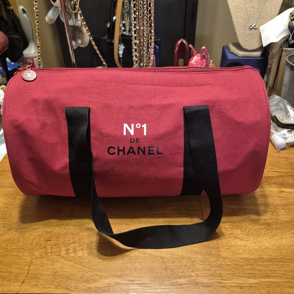 CHANEL- Beauté Red Canvas N°1 De Chanel Duffle Tote with Black Straps